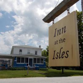 Inn at the Isles – hotel w mieście Isle la Motte