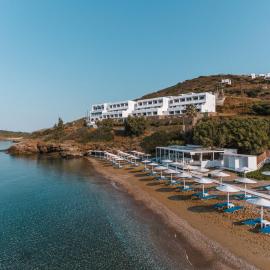 Hotel Perrakis, готель у місті Кіпрі