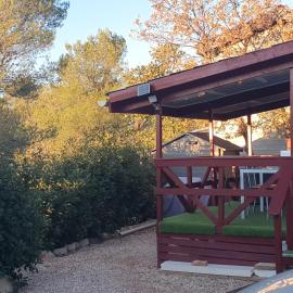 Charmant mobil-home, hotel i Rocbaron
