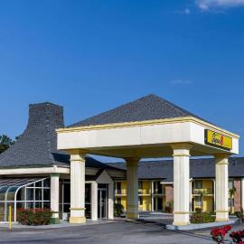 Super 8 by Wyndham McDonough GA, hotel sa McDonough