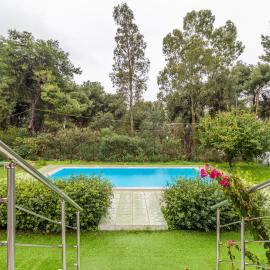 Marvelous, Secluded Villa w/ 3 BR , Pool & Garden, Kavos、イスミアのホテル