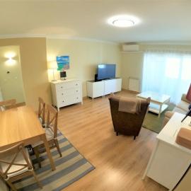 Carnaxide modern T1 apartment w balcony in Carnaxide Oeiras Lisbon, hotel di Carnaxide