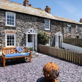 Gulls Roost, Port Isaac Bay Holidays, hotel in Port Isaac