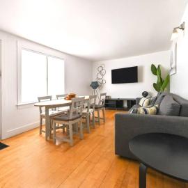 Front House 3 bedroom flat nice street, walk to BART, shops, ξενοδοχείο σε Μπέρκλεϊ