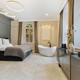 BOUTIQUE ROOMS I Luxus Suite I Center I Boxspring, hotel a Augsburg