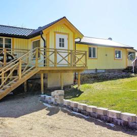 Peaceful stay near Orust Forest, hotell sihtkohas Svanesund