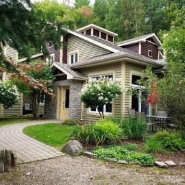 Excellent Townhome On Golf Course w/3 Bdrm 2 Bath