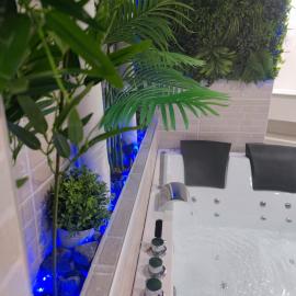 Espectacular apartamento con spa privado, hotel in Miami Platja
