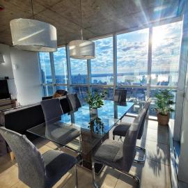Departamento súper céntrico con vista al río Paraná