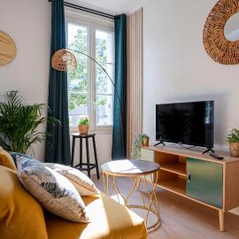 Les Maisons Acajou - Châtellerault, hotel em Châtellerault