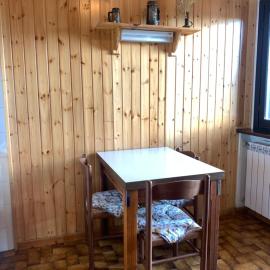 Residence il Cristallo - Appartamento、オヴィンドリのホテル