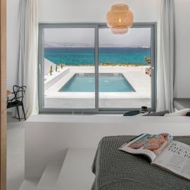 Seanfinity Beachfront Suites, hotel in Mikri Vigla