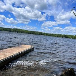Marmora Hideaway – Cozy Waterfront Retreat, hotel sa Marmora