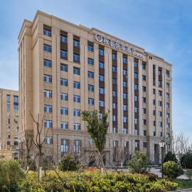 Joy Fall Hotel, hotel u gradu 'Jiaozhou'