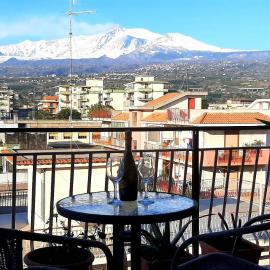Casa Leo, eleganza Siciliana con vista Etna a due passi dal Mare