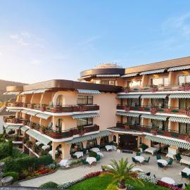 Relais & Châteaux Hotel Schwarzmatt, viešbutis mieste Badenveileris