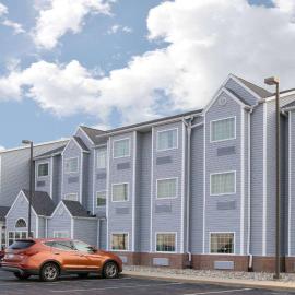 Microtel Inn & Suites by Wyndham Delphos, Hotel in Delphos