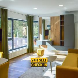 Royal Maison Apartments, хотел в Клуж-Напока