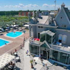 Internazionale - Family Village, hotel a Sottomarina