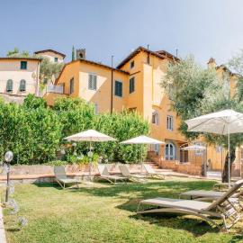Holiday Home Il Borgo Degli Agrumi, hotel v destinácii Uzzano