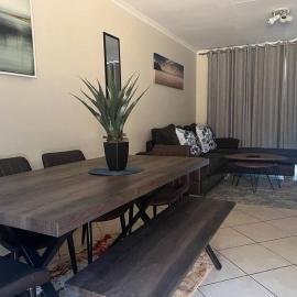 Centurion: Chilled Townhouse