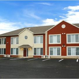 Travelodge by Wyndham Drummondville, מלון בדראמונדוויל