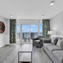 Oceanfront Atlantica 2BR Condo w Balcony