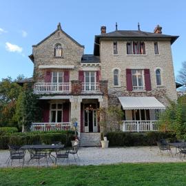 Le Pavillon de St Agnan, hotel a Hautefort