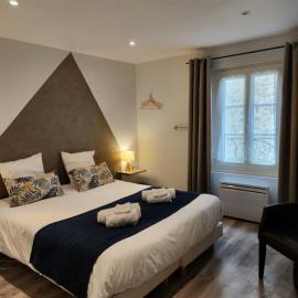 Chambres privées à Hautvillers, berceau du champagne avec salle de bain et toilettes incluses, hotel in Hautvillers