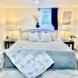 Boutique Apartment in Historic Downtown Albany, hotel in Albany