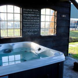 Wellness Bed & Breakfast by Leef, hotel u gradu Maasland