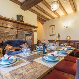 Historic Spacious Central 6 BR Town House Uckfield Sussex