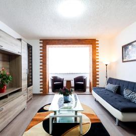 Mónika Apartman, hotel in Remetea
