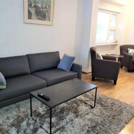 Cosy 1 bedroom apartment with terrace and sauna, best location, hotell i Närpiö