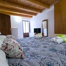 San Domenico House - Centro Storico, hotel di LʼAquila