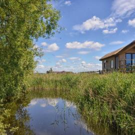 Tiny in de polders، فندق في Zuienkerke