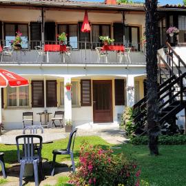 Garni Molinazzo, hotel u gradu Agno