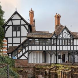 Priory Row Cottages, hotel em Coventry