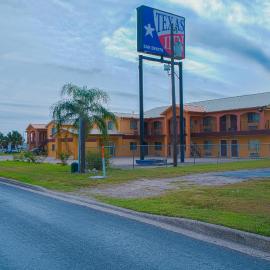 Texas Inn San Benito near Harlingen, hotel u gradu 'San Benito'