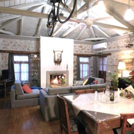 Agoriani Art Suite - 4 seasons' natural living, hotel a Lílaia