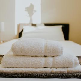 Uist Travel Accommodation, hotel in Daliburgh