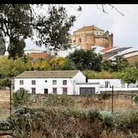 Casa El Azahin, hotel in Cazalla de la Sierra