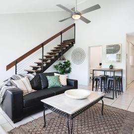 Leumeah - A Modern Townhouse in Cairns