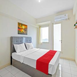 Viesnīca Skyland Podomoro Golf View Apartemen pilsētā Bogora