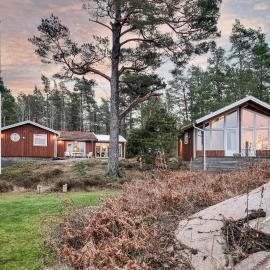 Cozy Home In Lidköping With Wifi, отель в городе Лидчёпинг