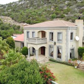 Casa a Capri, Capri Village, Cape Town โรงแรมในฟิชโฮค