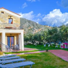Villa Anastasia Luxe with Top WiFi, BBQ & Amazing Views