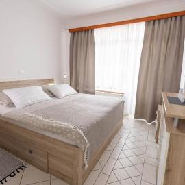 Apartmaji Natura KOLPA, Hotel in Adlešiči