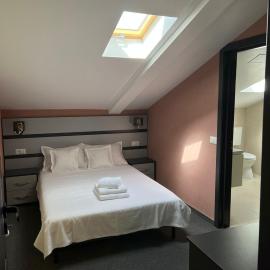 Noblesse Bacău, hotel di Bacau