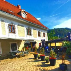 Gasthof Altes Hammerherrenhaus, hotelli kohteessa Übelbach